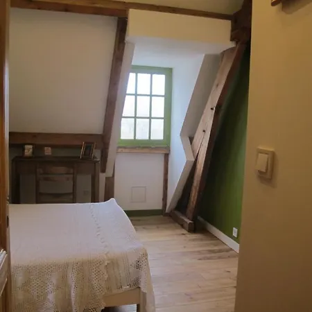 Poppy D'hotes 3*